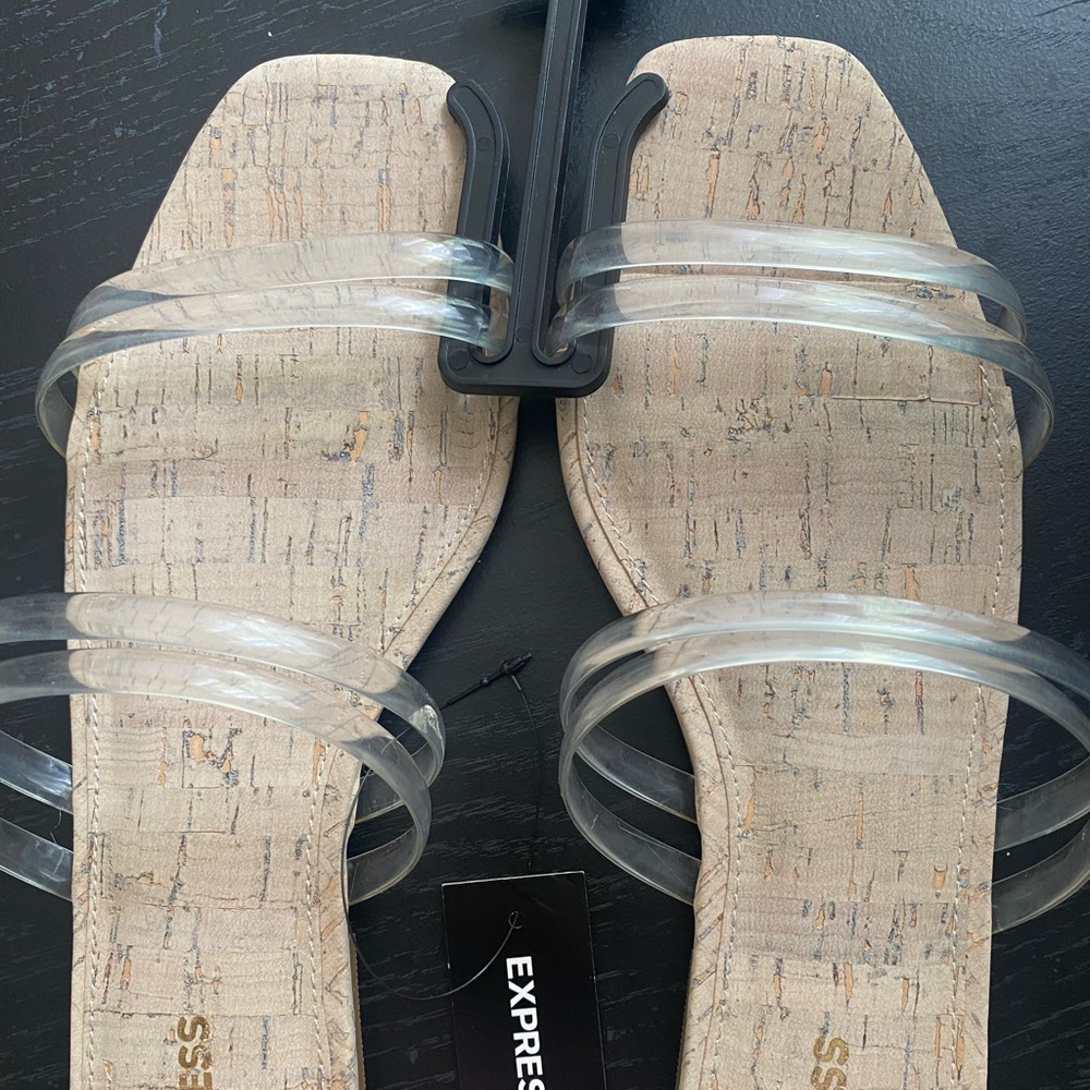 NWT express sandals size 9